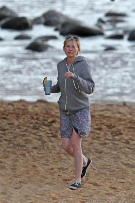 Bikini Shot of the Day: Kirsten Dunst Does It Again—This Time in Hawaii